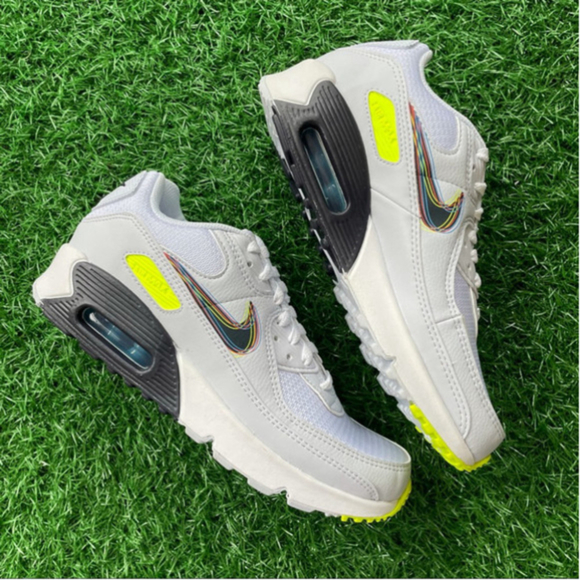 ✨ New Nike Air Max 90 White / Blackened Blue Volt - Picture 2 of 5